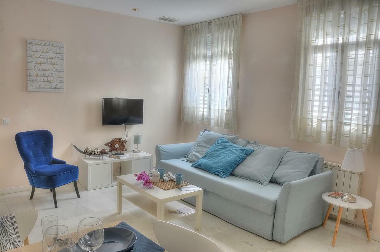 Sevilla Butterfly Suites ภายนอก รูปภาพ